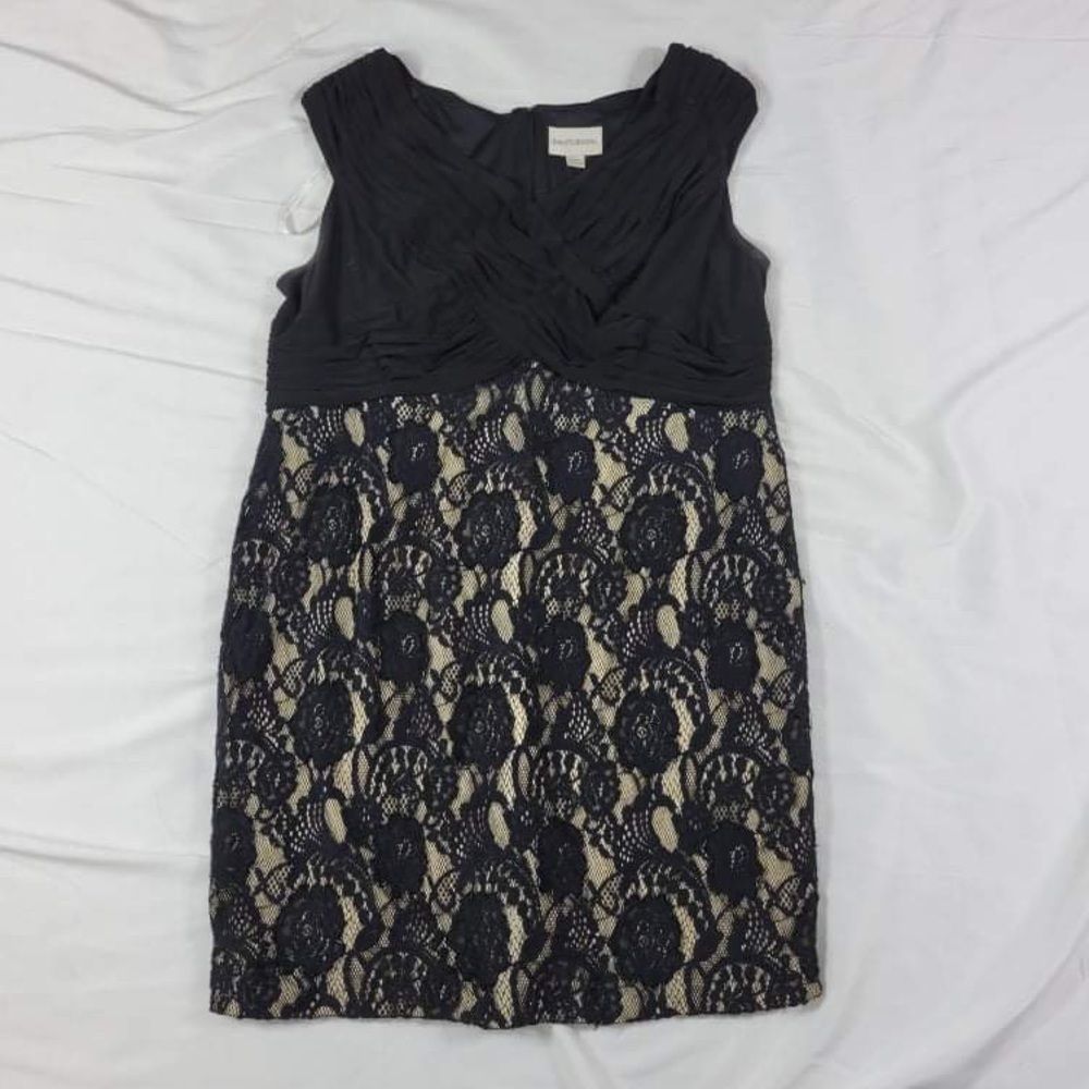 David’s Bridal Plus Size Form Fitting Cocktail Dress. Size 24.